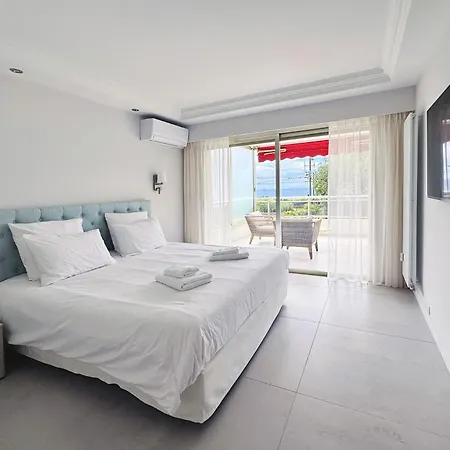 Апартаменты Elegant 2 Bedroom With Parking *