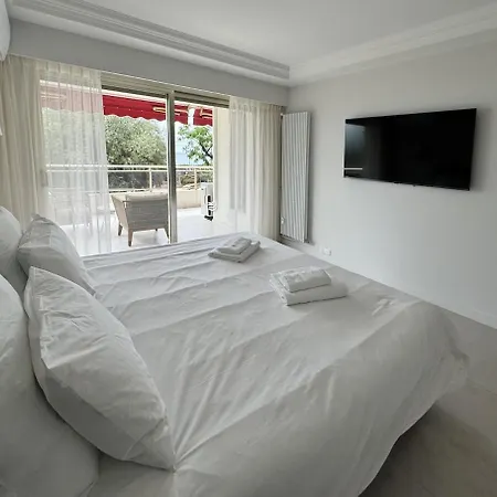 Elegant 2 Bedroom With Parking Lejlighed Cannes