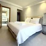 Appartement Elegant 2 Bedroom With Parking