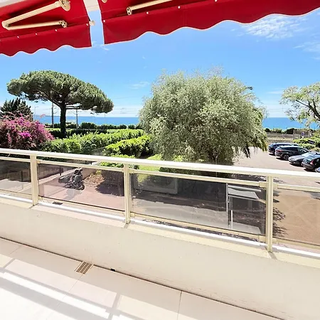 Elegant 2 Bedroom With Parking Daire *